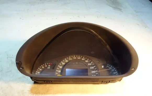 Mercedes-Benz C W203 Speedometer (instrument cluster) A2035401347