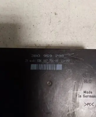 Volkswagen PASSAT B5 Comfort/convenience module 3B0959798 5DK00775600