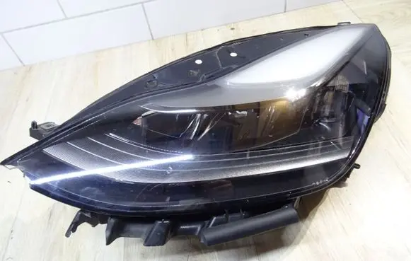 Tesla Model 3 Headlight/headlamp 151495200C