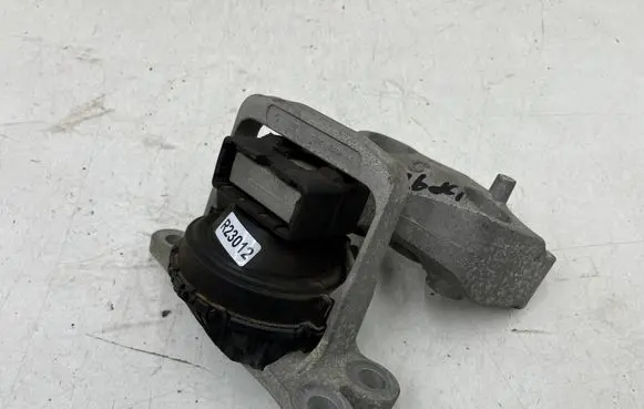 Nissan Rogue Engine mount vacuum valve 112114ba0a