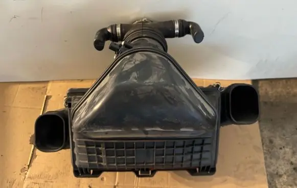 Maserati GranTurismo Air filter 