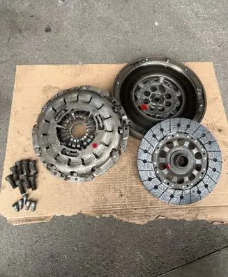 BMW 3 E90 E91 Clutch set kit 324033610