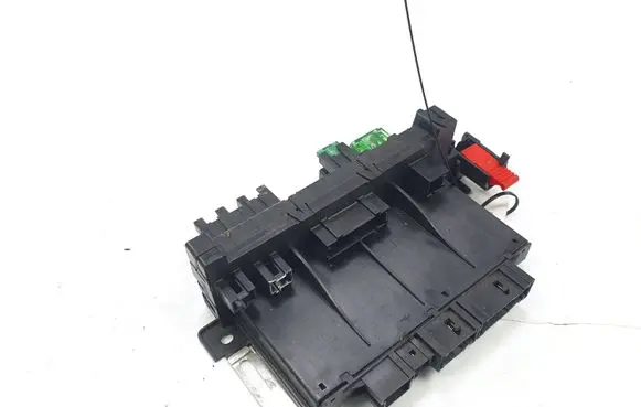Mercedes-Benz SL R230 Fuse box set A0265453432