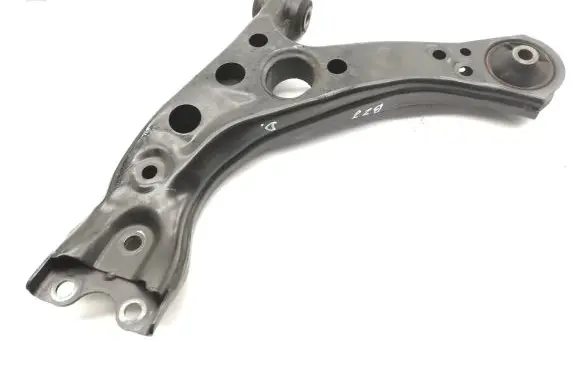 Toyota C-HR I Front lower control arm/wishbone