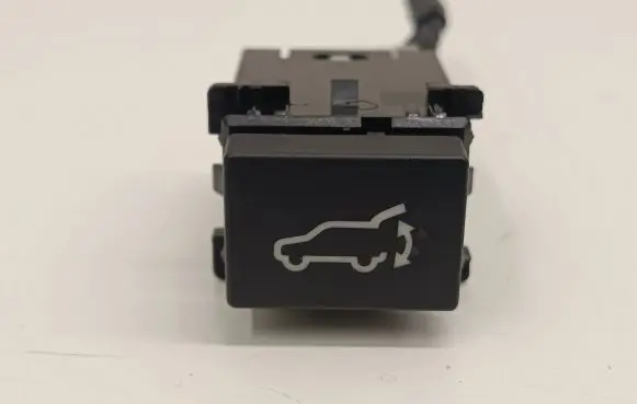 Subaru Forester SK Tailgate/trunk/boot open switch 