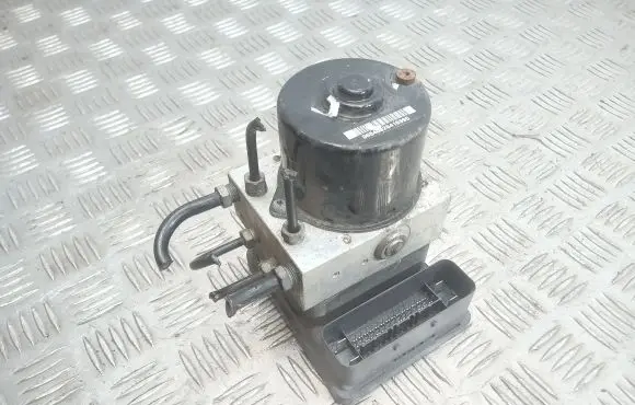 Ford Focus ABS Pump 8M512C405CA