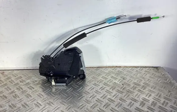 Toyota RAV 4 (XA50) Tailgate window lock/catch/latch A046699