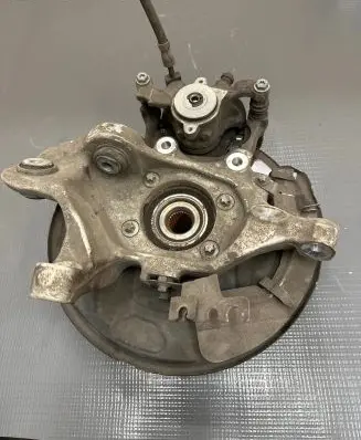 Mercedes-Benz E W238 Rear wheel hub 2133105