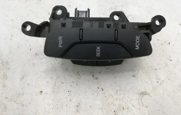 Chevrolet Captiva Steering wheel buttons/switches 96628528080808