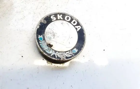 Skoda Fabia Mk2 (5J) Original wheel cap 6u0601151l