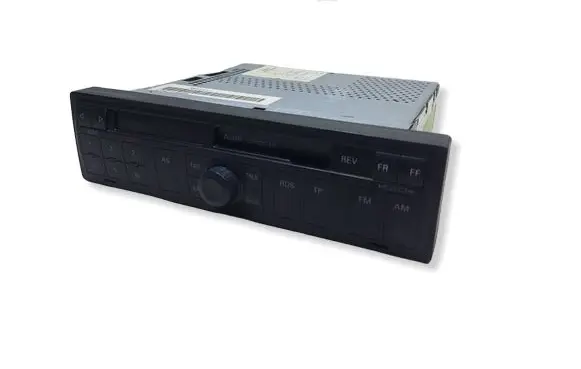 Audi A4 S4 B5 8D Radio/CD/DVD/GPS head unit 4B0035152BKASACJ 4B0035152B