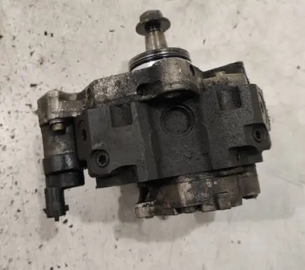 Renault Espace - Grand espace IV Fuel injection high pressure pump 8200170377