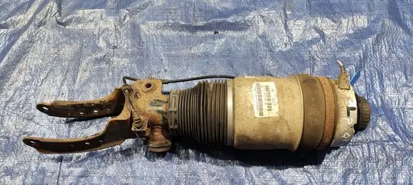 Audi Q7 4L Air suspension front shock absorber 7L8616039A