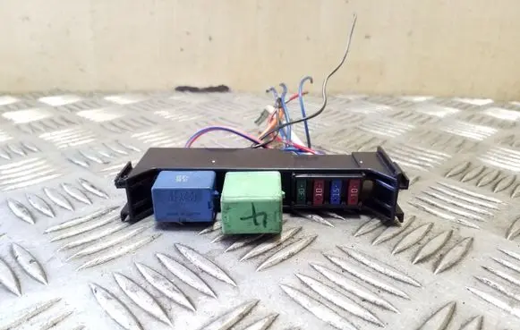 Suzuki Grand Vitara II Fuse module