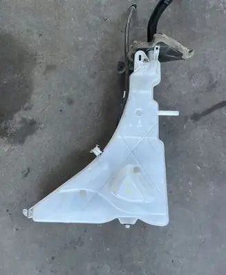 BMW X5 F15 Windshield washer fluid reservoir/tank 7292424