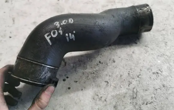 BMW 7 F01 F02 F03 F04 Intercooler hose/pipe
