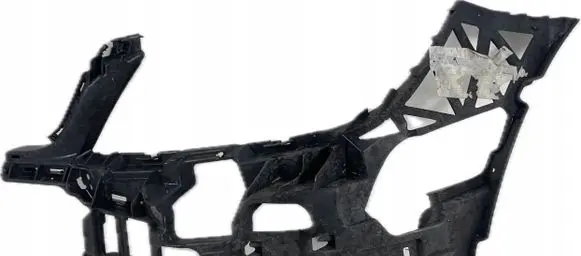 Mercedes-Benz C W204 Front bumper mounting bracket A2048854165