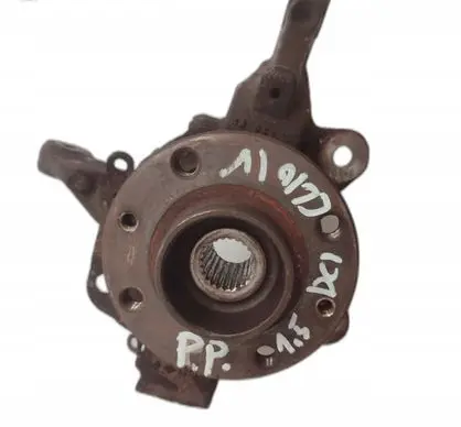 Renault Clio IV Front wheel hub spindle knuckle PRAWY