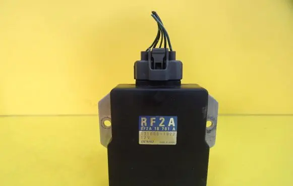 Mazda 323 F Fuel injection control unit/module RF2A18701A 131000-1022