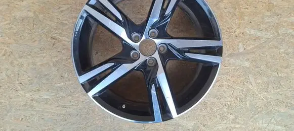 Volvo XC60 R19 alloy rim 32327353 K620189