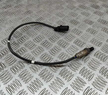 Volkswagen PASSAT B8 Lambda probe sensor 04L906262A