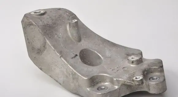 Maserati Ghibli Generator/alternator bracket 670004865