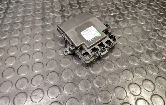 Mercedes-Benz B W245 Door control unit/module A1698208026