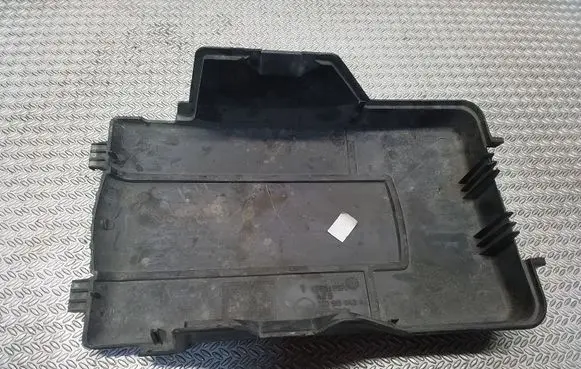 Volkswagen Caddy Battery box tray cover/lid 3C0915443A