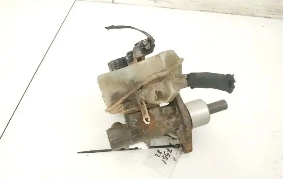 Volkswagen PASSAT B4 Master brake cylinder