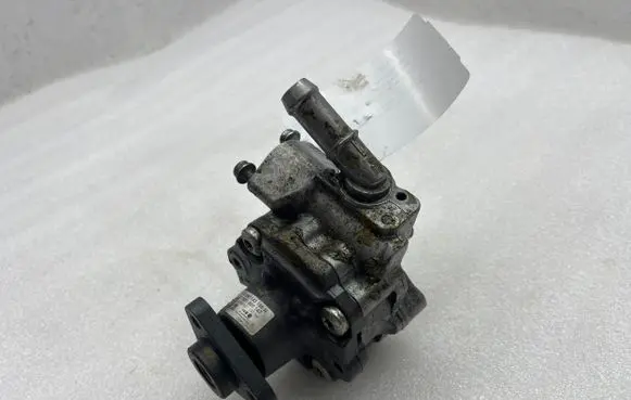 Audi Q5 SQ5 Power steering pump 8R0145155N
