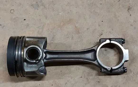 Skoda Octavia Mk3 (5E) Piston with connecting rod