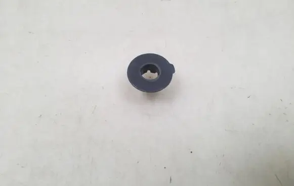 Audi A5 8T 8F Front parking sensor holder (PDC) 8T8919257