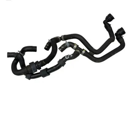 Cupra Formentor Engine coolant pipe/hose 3Q0121156