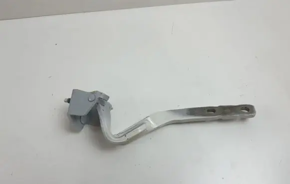 Audi A1 Tailgate/trunk/boot hinge 8X4827300
