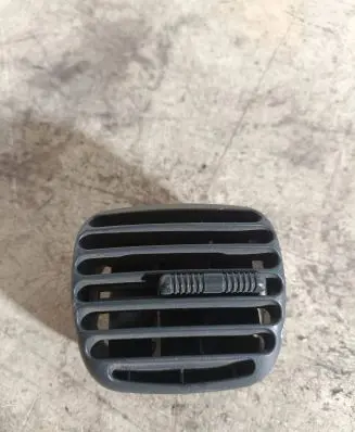 Chrysler Neon II Dashboard side air vent grill/cover trim 3324