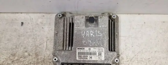 Toyota Yaris Engine control unit/module 0281012322 896610D450 1039S28726