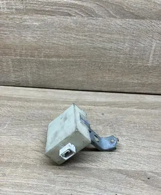 Toyota Yaris Door control unit/module 897410D020 73673212