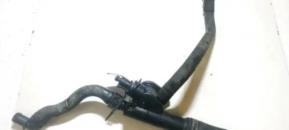 Skoda Fabia Mk1 (6Y) Engine coolant pipe/hose 038121132D