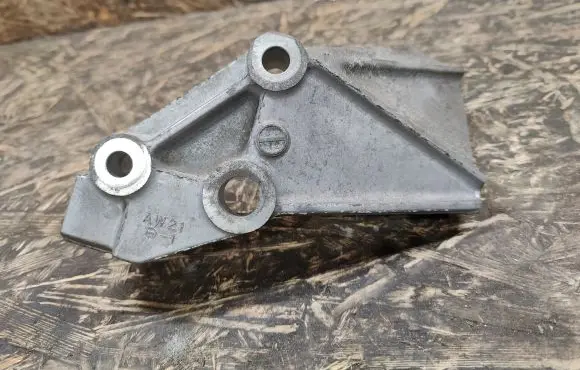 Mazda CX-9 Front differential bracket AW21