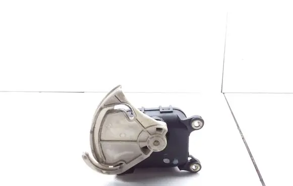 Volkswagen PASSAT B5 Intake manifold valve actuator/motor 8D1820511E 0132801115