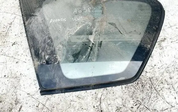 Toyota Avensis Verso Rear side window as2 43r-005834
