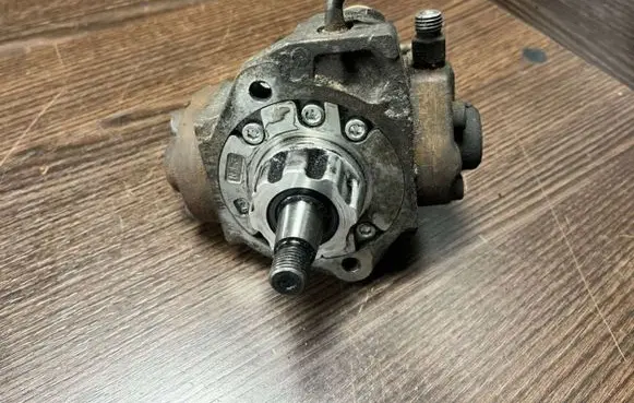 Ford Transit Fuel injection high pressure pump 6C1Q9B395BB HU2940000410