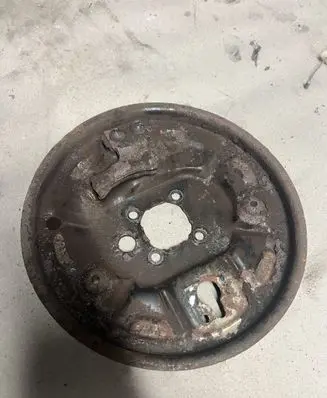 Peugeot 1007 Rear brake disc plate dust cover 