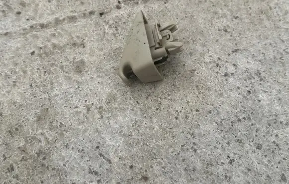 Volvo XC60 Sun visor clip/hook/bracket 