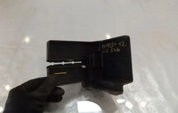 Citroen C3 Picasso ABS pump bracket 
