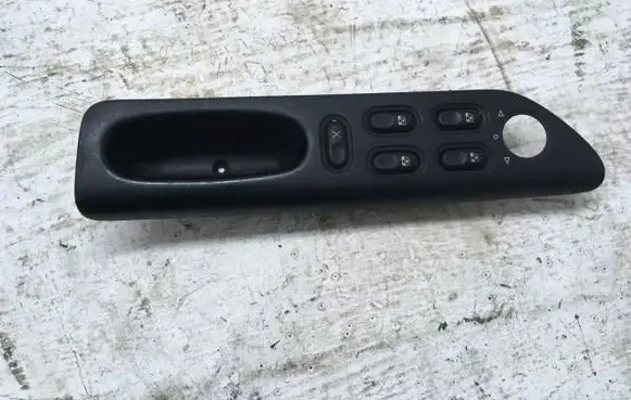 Renault Laguna I Quarter vent window switch 77016724