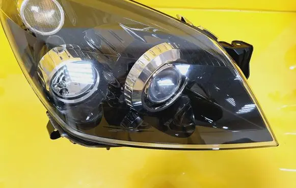Opel Astra H Headlight/headlamp