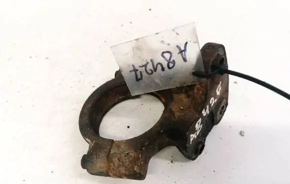 Mitsubishi Space Star Engine mounting bracket