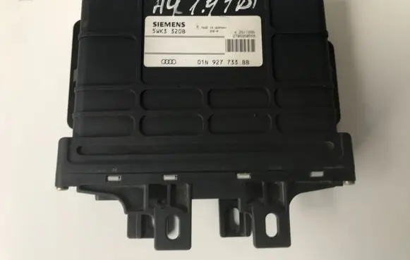 Audi A4 S4 B5 8D Gearbox control unit/module 01N927733BB 5WK3320B 2706962568