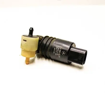 Mercedes-Benz C W204 Windscreen/windshield washer pump 2048660221